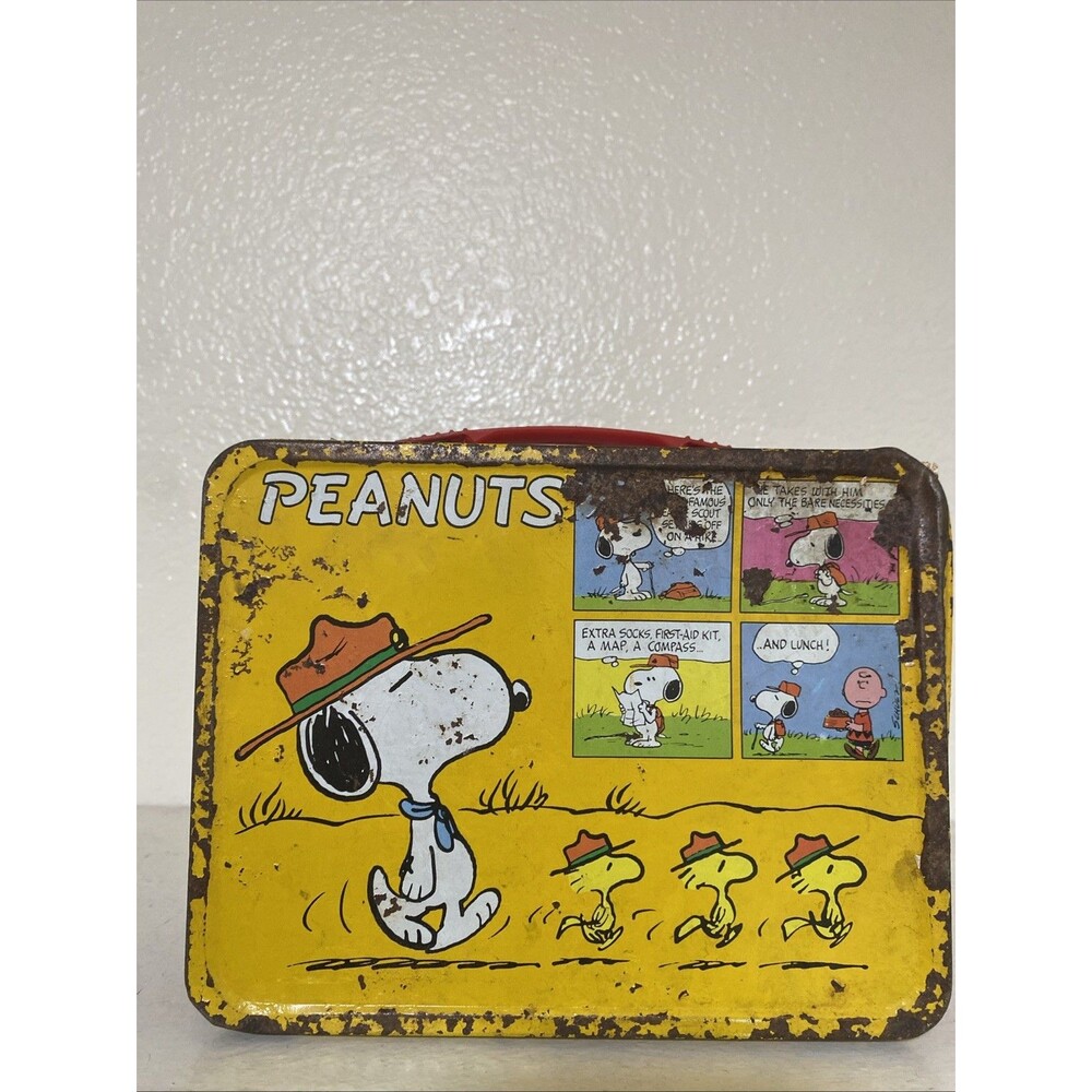 Vintage 1965 Peanuts Lunchbox Snoopy Charlie Brown Metal Lunch Box White Handle